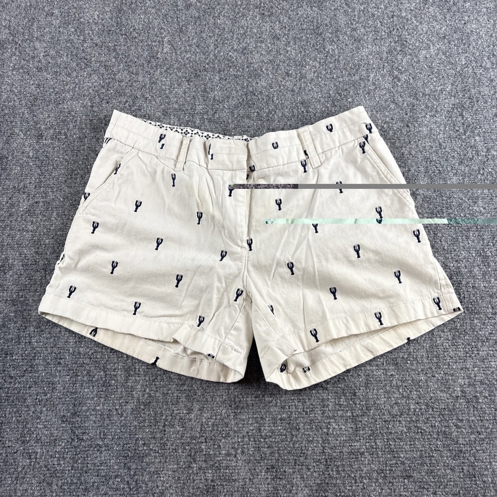 British Khaki Shorts Womens 6 Cream Embroidered Navy Lobster Chino Coastal
